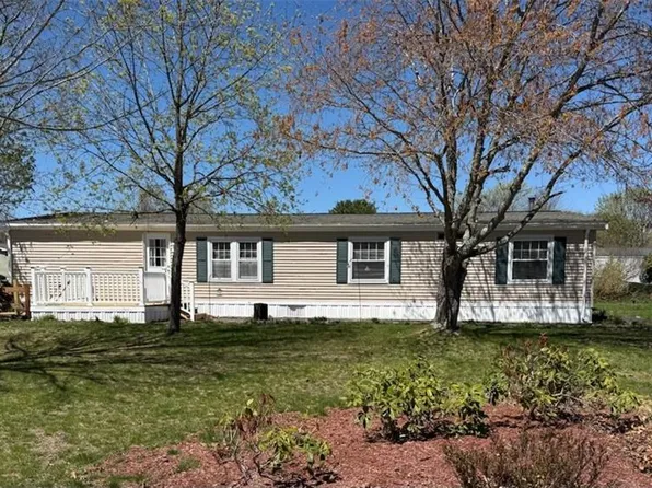 41 Wright Way, Coventry, RI 02816
