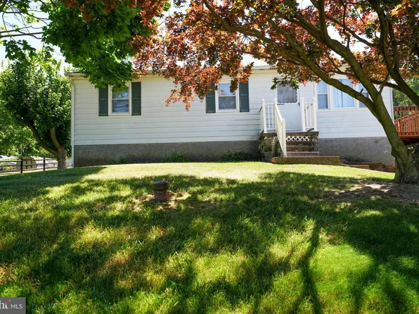 855 Star Ct, Union Bridge, MD 21791