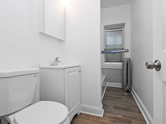 2nd image of 7557 S Calumet Ave #348-1