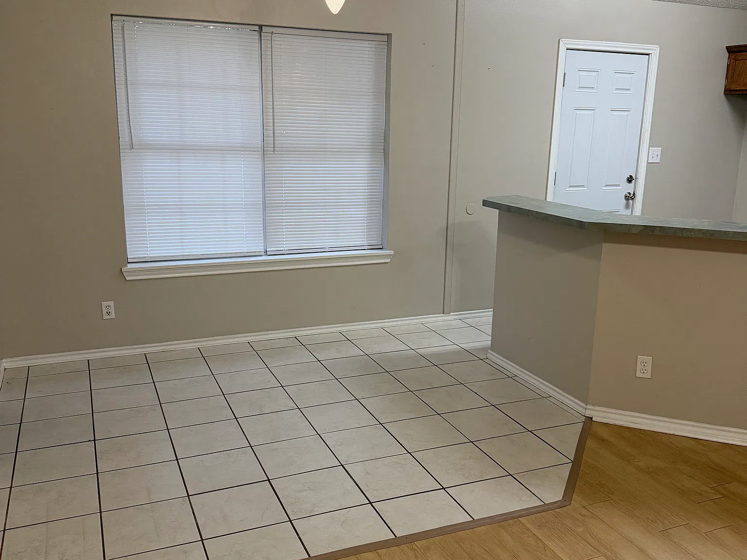 3 bed, 1199 sqft, $1,650 — Photo 3