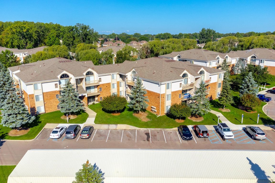 Building Exterior at Prentiss Pointe