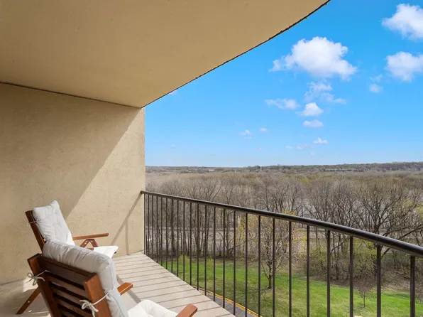 1111 Elway St APT 504, Saint Paul, MN 55116