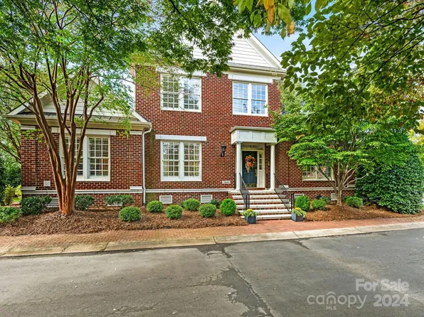 2602 Windsor Crescent Ct, Charlotte, NC 28226