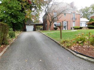 136 Crescent Hills Rd, Pittsburgh, PA 15235
