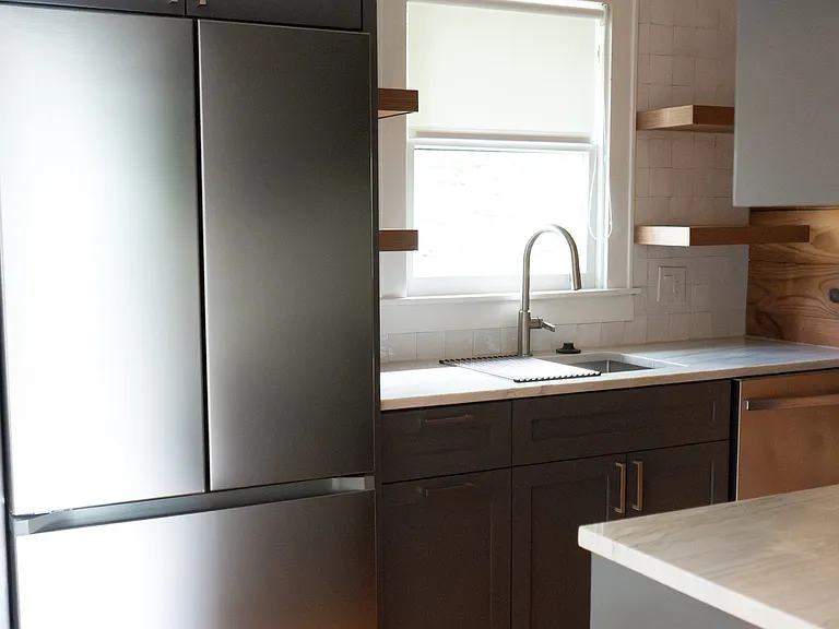 1609 Alameda Dr — Photo 10