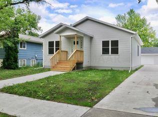 1406-16 1/2 St S, Fargo, ND 58103
