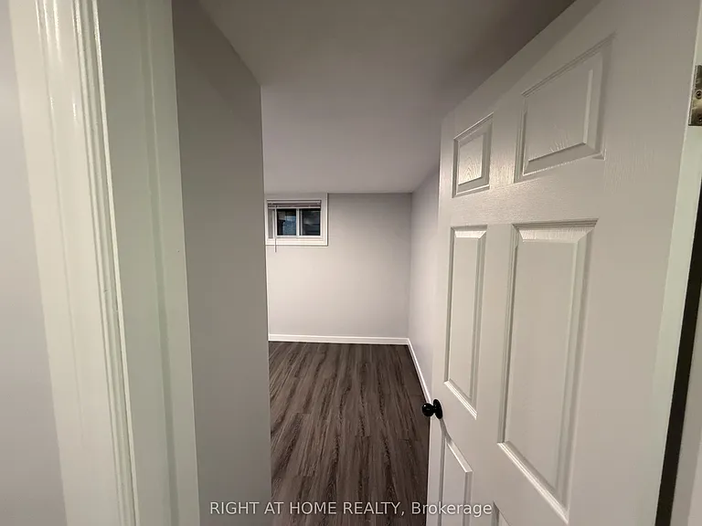 2238 Delkus Cres #BASEMENT — Photo 14