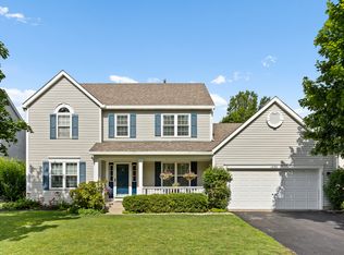 1450 Ashwood Dr, Elgin, IL 60123
