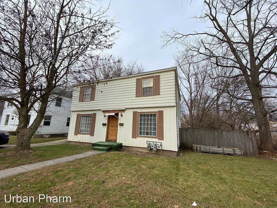 1st image of 723 Dickinson St SE