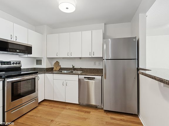 4th image of 401 E Ontario St APT 3307