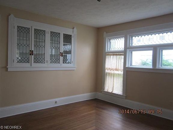 5th image of 701 N Park Ave