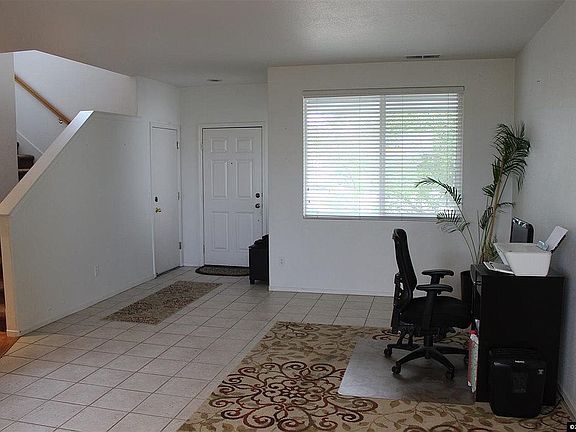 2nd image of 1460 Loma Verde Dr