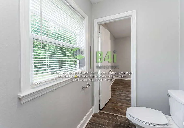 4 Dean Dr — Photo 15