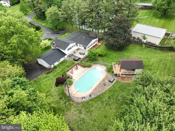 13108 Manor Dr, Mount Airy, MD 21771