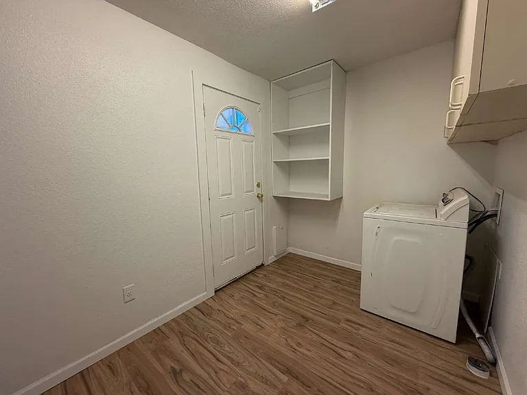 4900 E Julie Dr — Photo 6