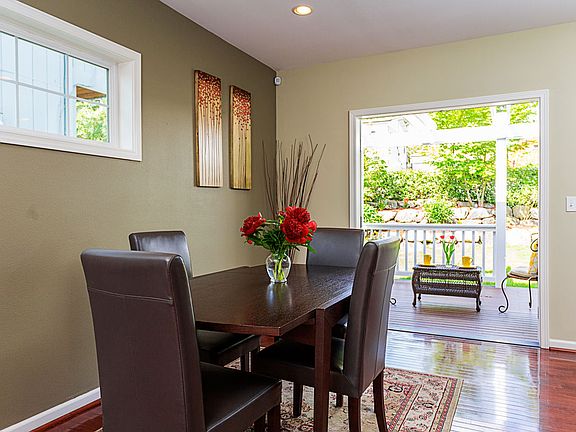 5th image of 10340 38th Ave NE