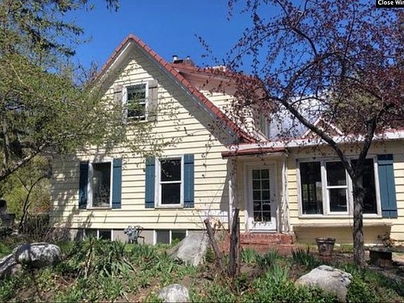 4th image of 1079 E Vine St