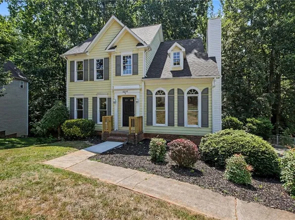 1052 Stamford Club Dr, Rural Hall, NC 27045