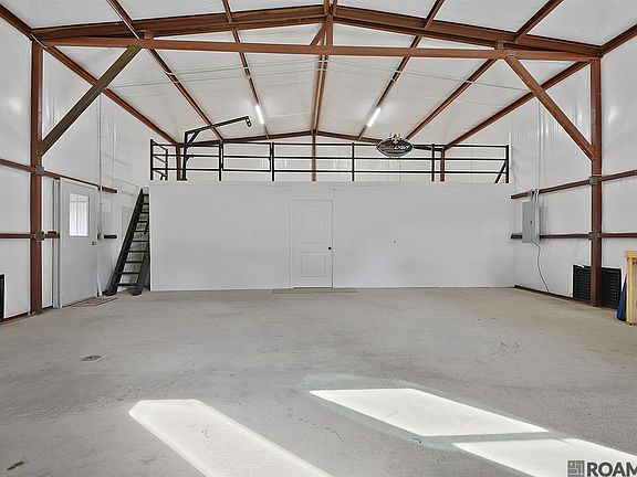 3rd image of 26088 Vincent Dr