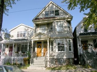 1944 W Henderson St APT 1F, Chicago, IL 60657