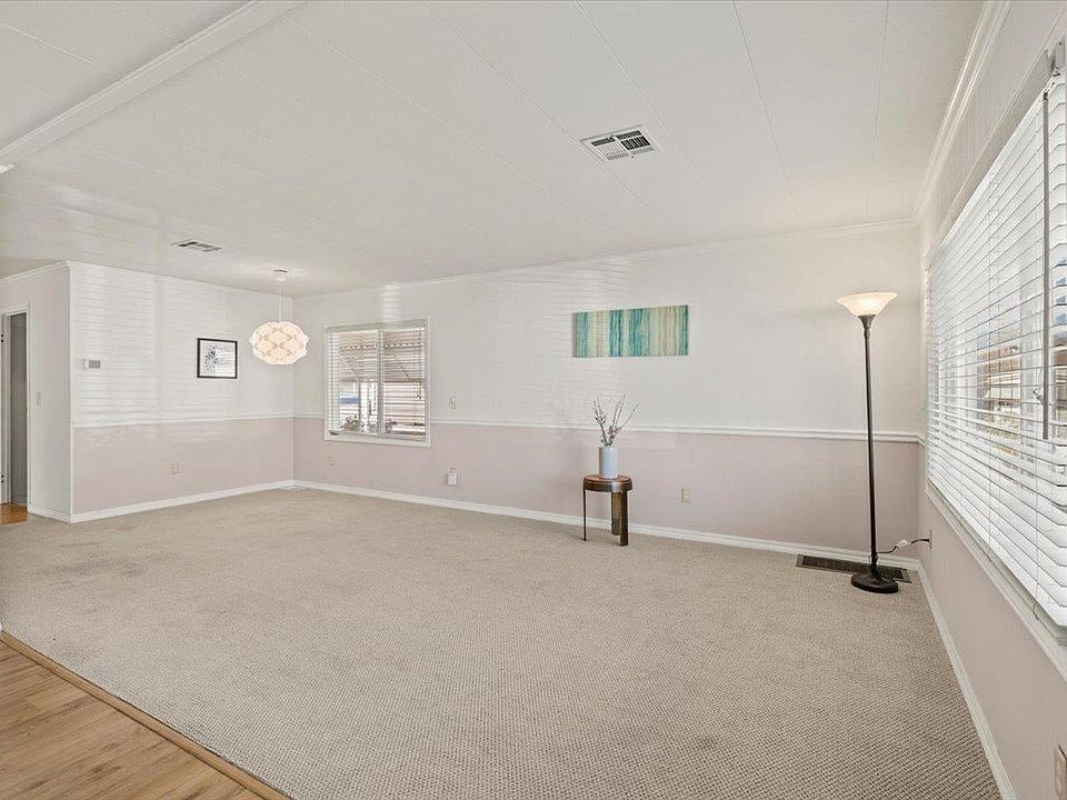 1st image of 134 Leafwood Way