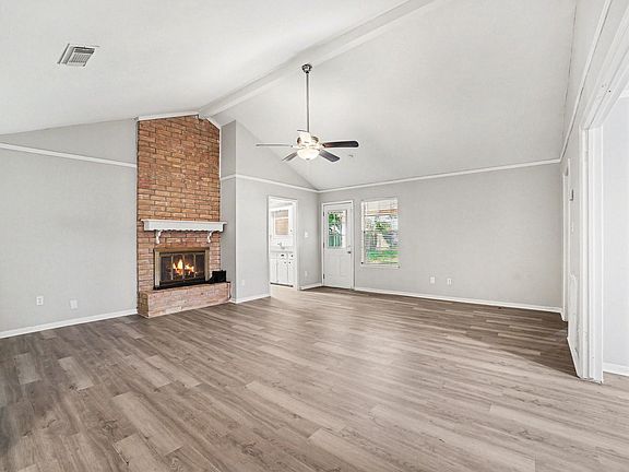 3rd image of 29207 Fox Run Blvd