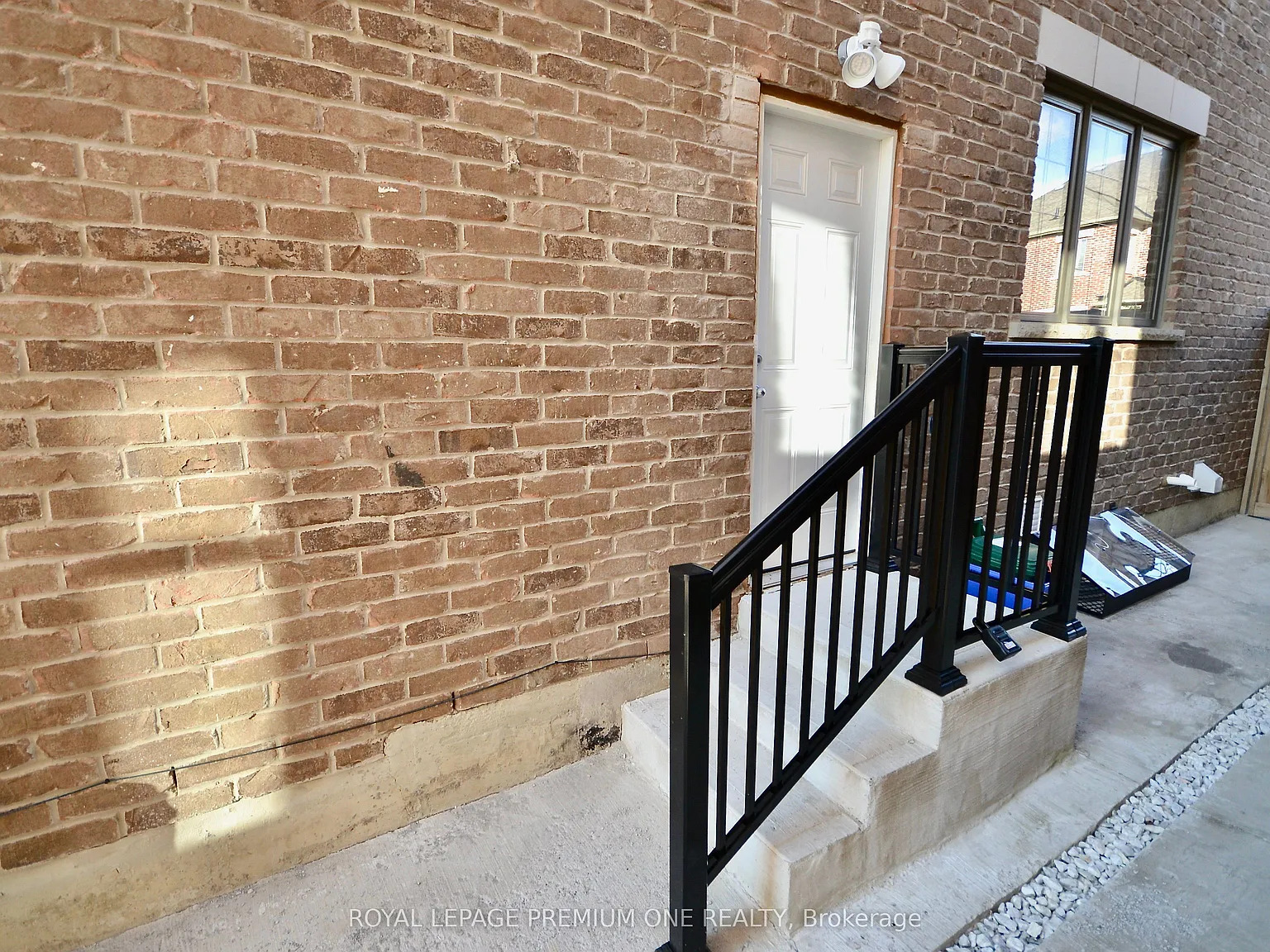 2 bed, $1,800 — Photo 3