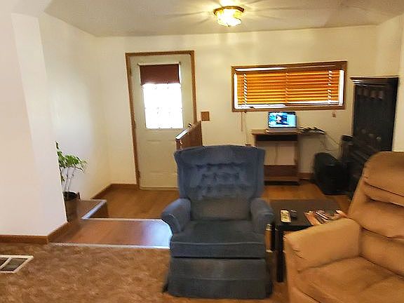 3rd image of 27 Avenue B