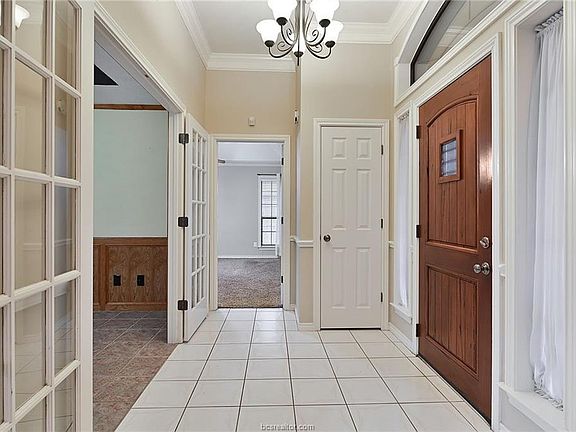 4th image of 4763 Tiffany Park Cir