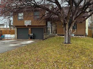 416 Independence Cir, Rock Springs, WY 82901