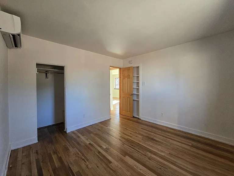 235 Irvine St — Photo 24