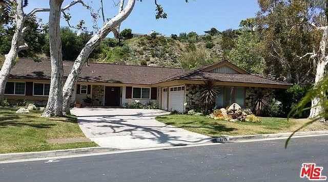 1st image of 6223 Frondosa Dr