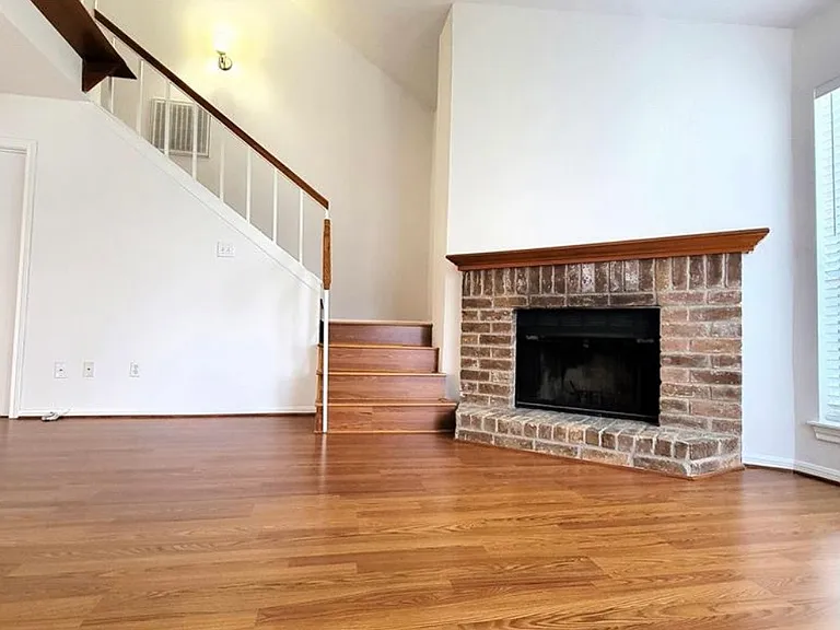 3100 Walnut Bend Ln — Photo 2