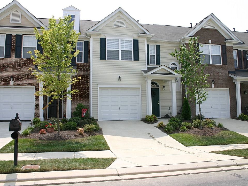 Yellow unit in middle