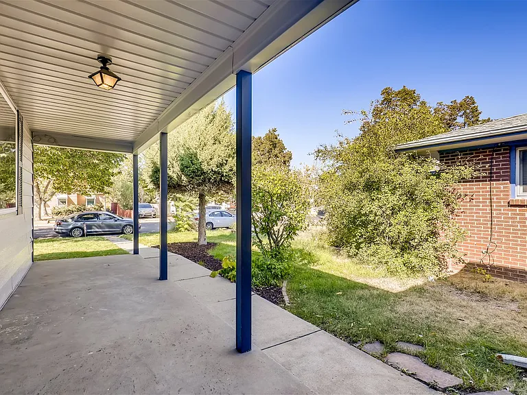 1732 Florence St — Photo 14