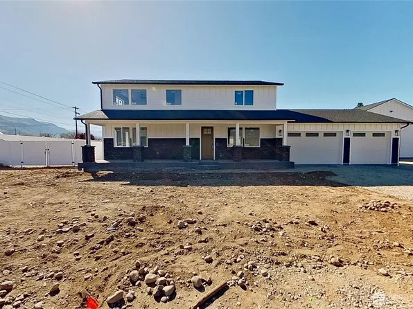 233 Saunders Avenue, Rock Island, WA 98850