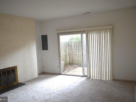 2nd image of 236 King William St