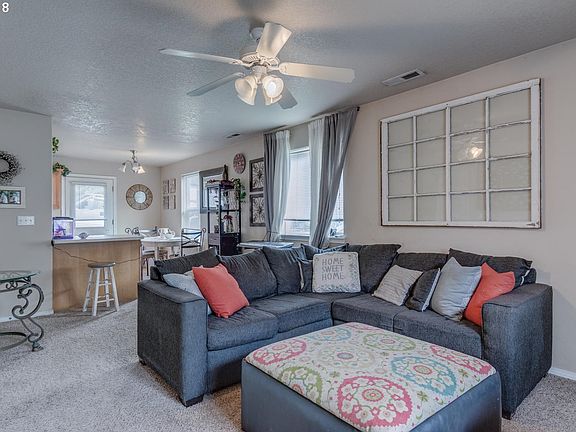 5th image of 4000 NE 109th Ave Unit 123