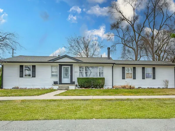 443 River St, Northville, MI 48167