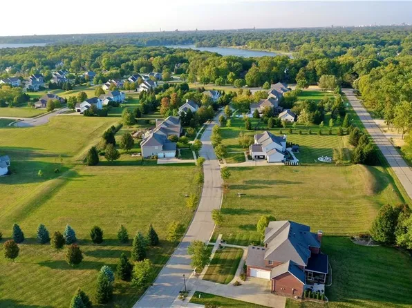 2635 Lake Reunion Pkwy, Decatur, IL 62521