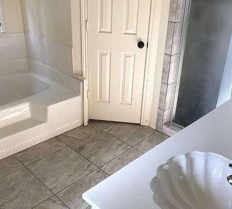 4th image of 3816 Hyden Dr