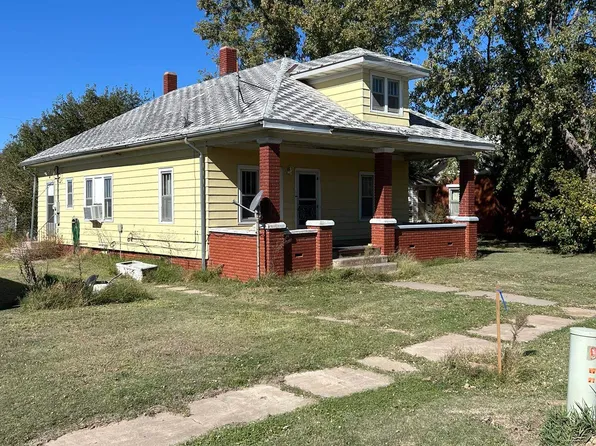 211 Hoisington St, Susank, KS 67544