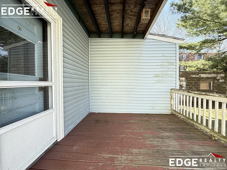 39 Foster St #1 — Photo 10