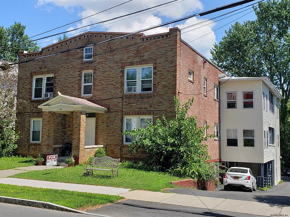 2nd image of 40 W Parkwood St