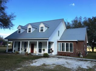 108 Rainbow Ln, Crescent City, FL 32112