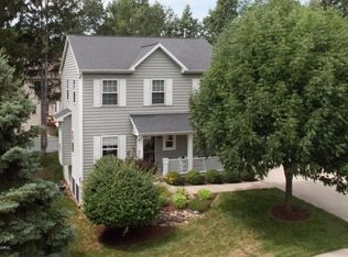 7240 Bolingbrook Dr, Portage, MI 49024