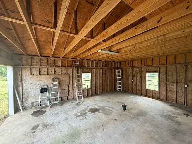 Storage and carport building 1