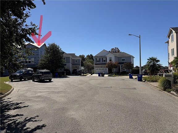 2nd image of 9504 9th Bay St