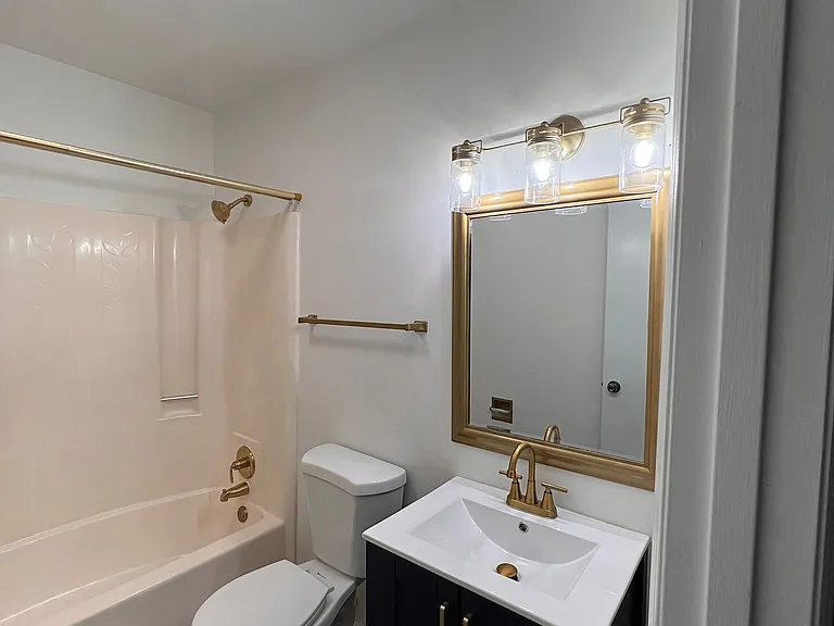 Full bath2