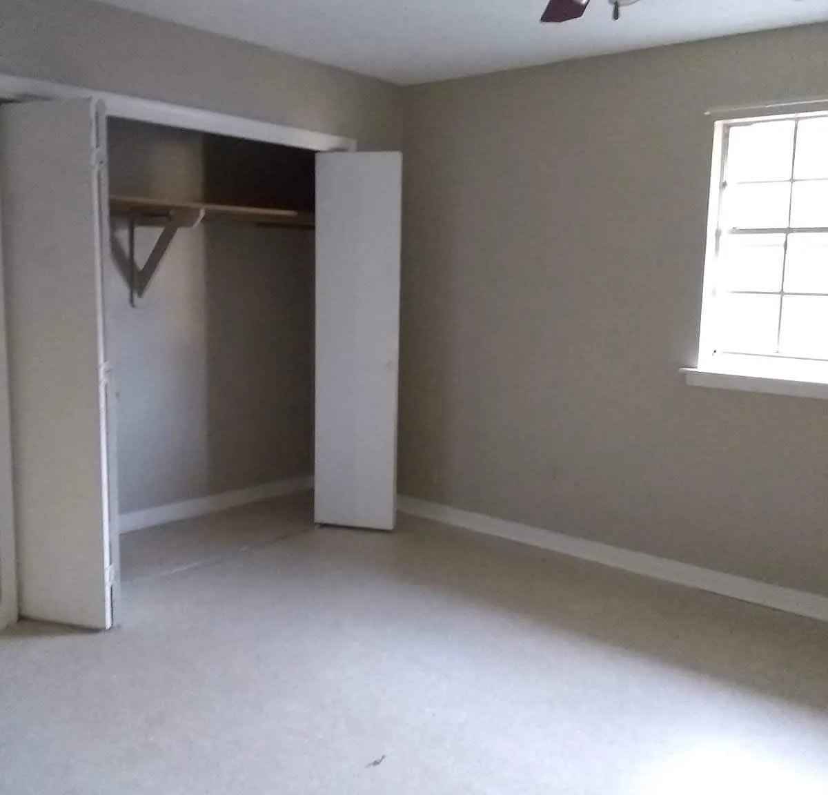 10931 Roger Dr — Photo 3